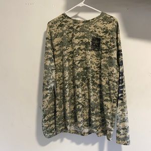 U.S. Army long sleeve tee shirt